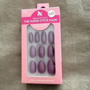 Olive & June Super Stick Mani Medium Prairie Press-On Nails Purple 32 Nails
